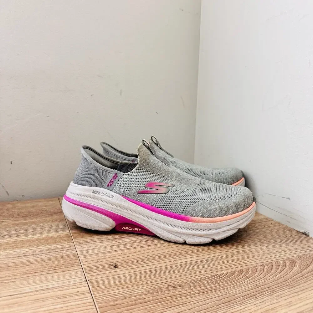 Skechers Women's Max Cushioning Arch Fit 2.0 Cambridge Slip-ins Gray Size 7